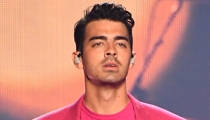 Joe Jonas' Bold New Look: Blue Hair - wide 10