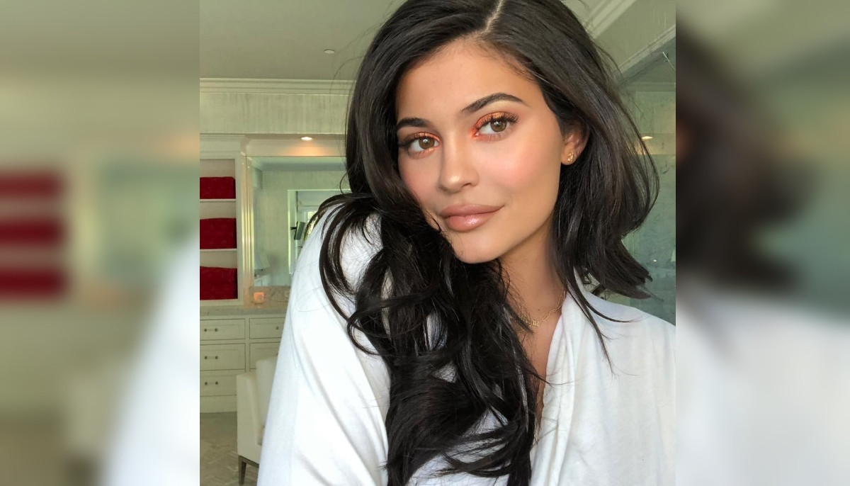 Kylie Jenner launches new Grinch Beauty Products that are ...
