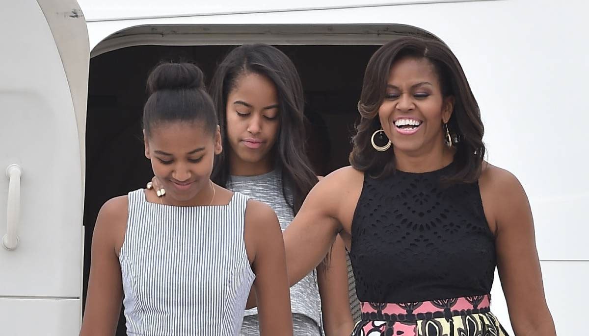 Mesmerizing Michelle Obama Reveals Advice She Gives Malia, Sasha On 'call Her Daddy' View for Desktop Mesmerizing Michelle Obama Reveals Advice She Gives Malia, Sasha On 'call Her Daddy' View for Desktop