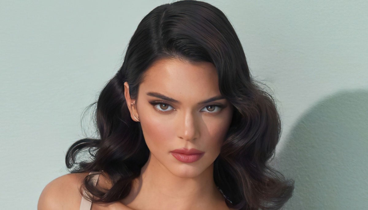 Kendall Jenner pens uplifting mental health note on Thanksgiving