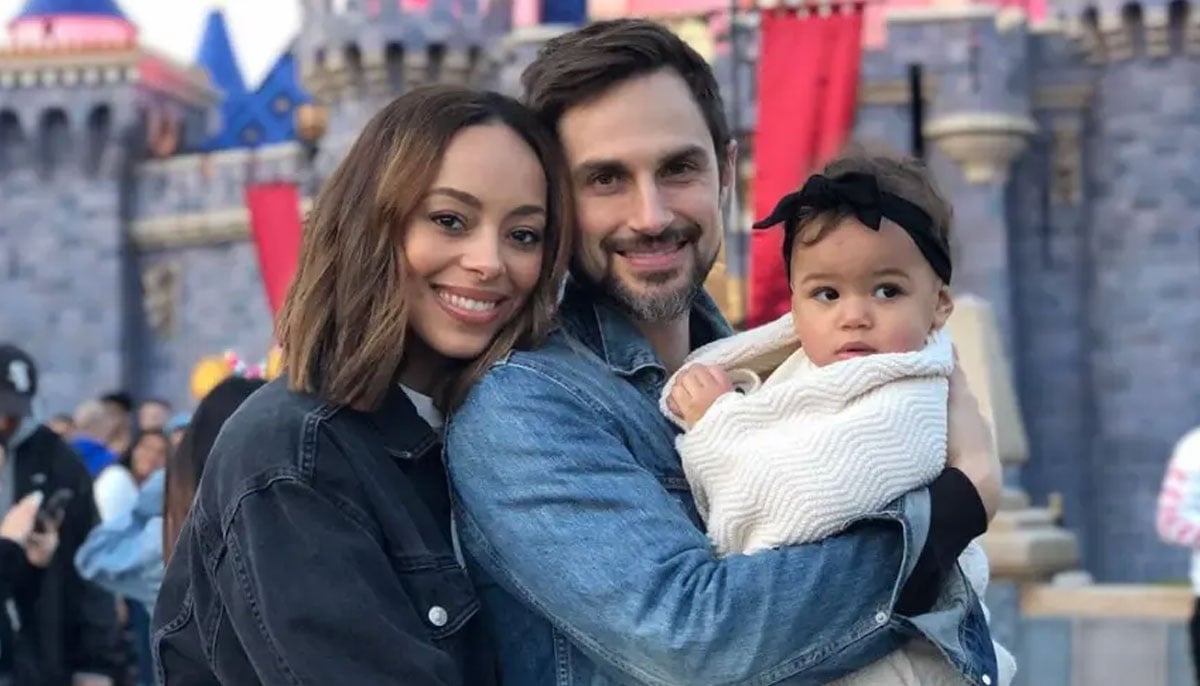 Amber Stevens West, husband Andrew J. all set to baby no.2(02)