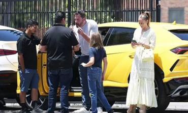 Ben Affleck's son crashes Lamborghini during car shopping with Jennifer Lopez 