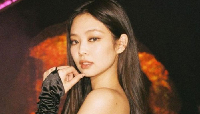 Jennie nearly moved to tears with fans affectionate words