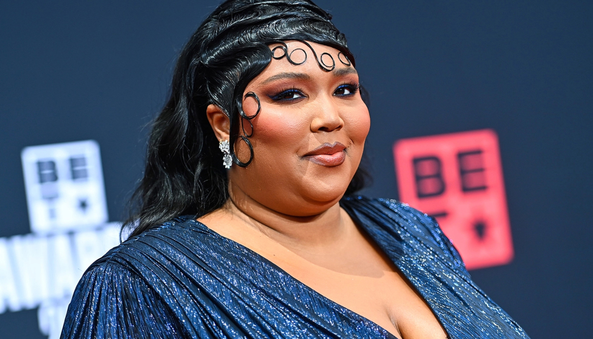 Watch Lizzo makes history by playing centuries old flute The Celeb Post