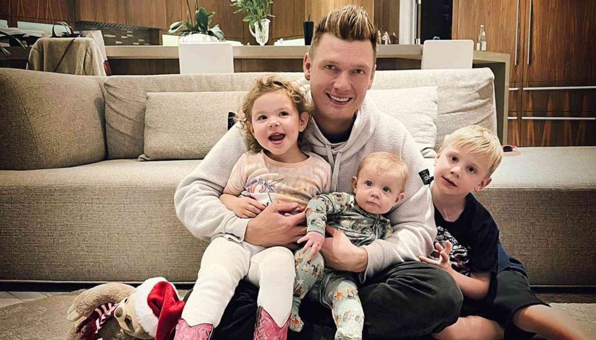 Nick Carter Feels Like 'Clark Griswold' while Christmas season