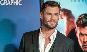 Chris Hemsworth hitting gym shirtless and ‘nothing is better than this’