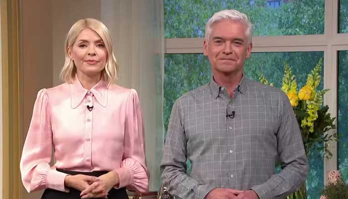 Holly Willoughby Reacts To Co Host Phillip Schofield S This Morning Holly Willoughby Reacts To Co Host Phillip Schofield S This Morning