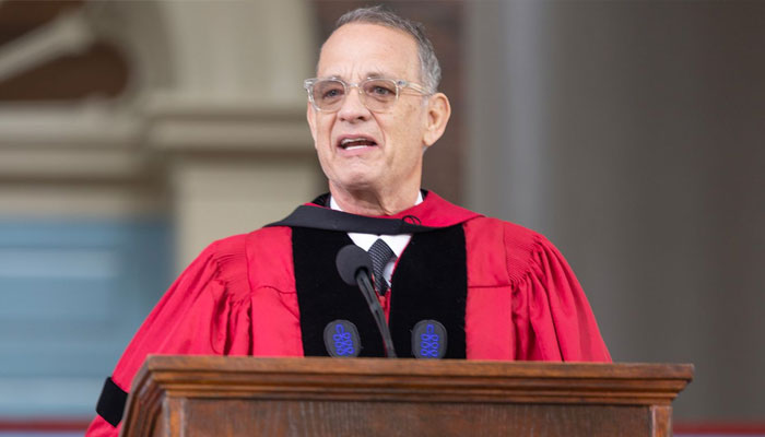 Tom Hanks receives Harvard doctorate without having spent any time in class