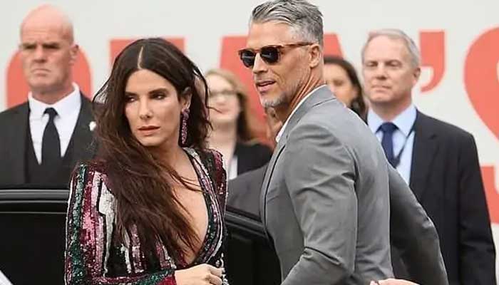 Sandra Bullock and Bryan Randall began dating in 2015