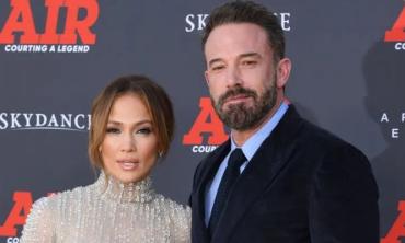 Jennifer Lopez, Ben Affleck cruise on actor’s birthday, singing along 'I Love You'