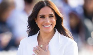 Meghan Markle ditches $200k engagement ring during dine-out