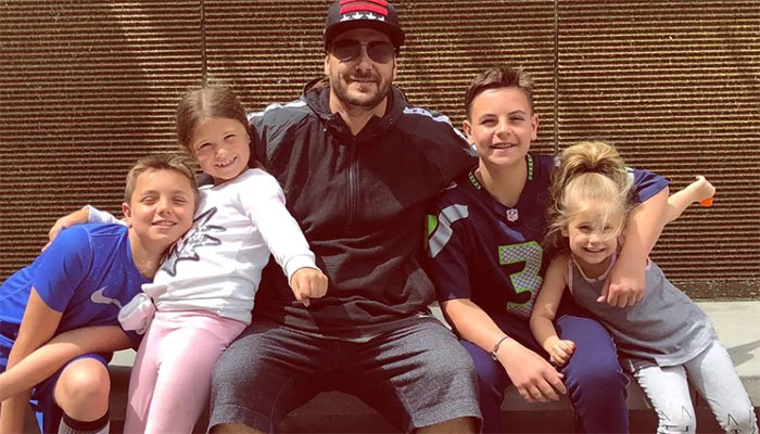 Los Angeles private school drops lawsuit against Kevin Federline over $15,000 tuition dispute.