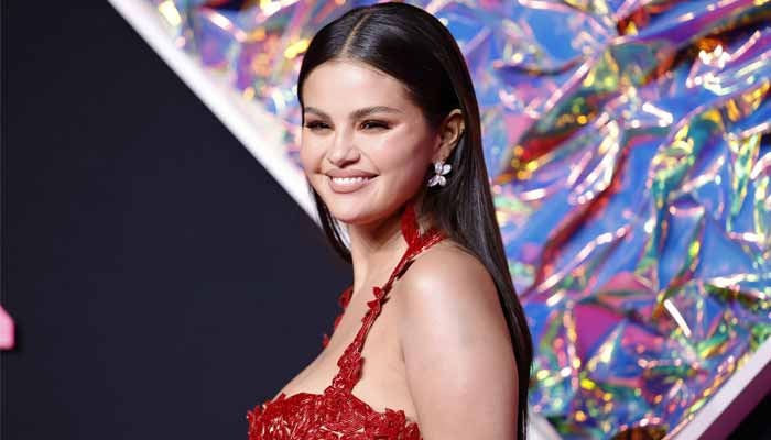 Selena Gomez stunned in Oscar De La Renta at 2023 VMAs