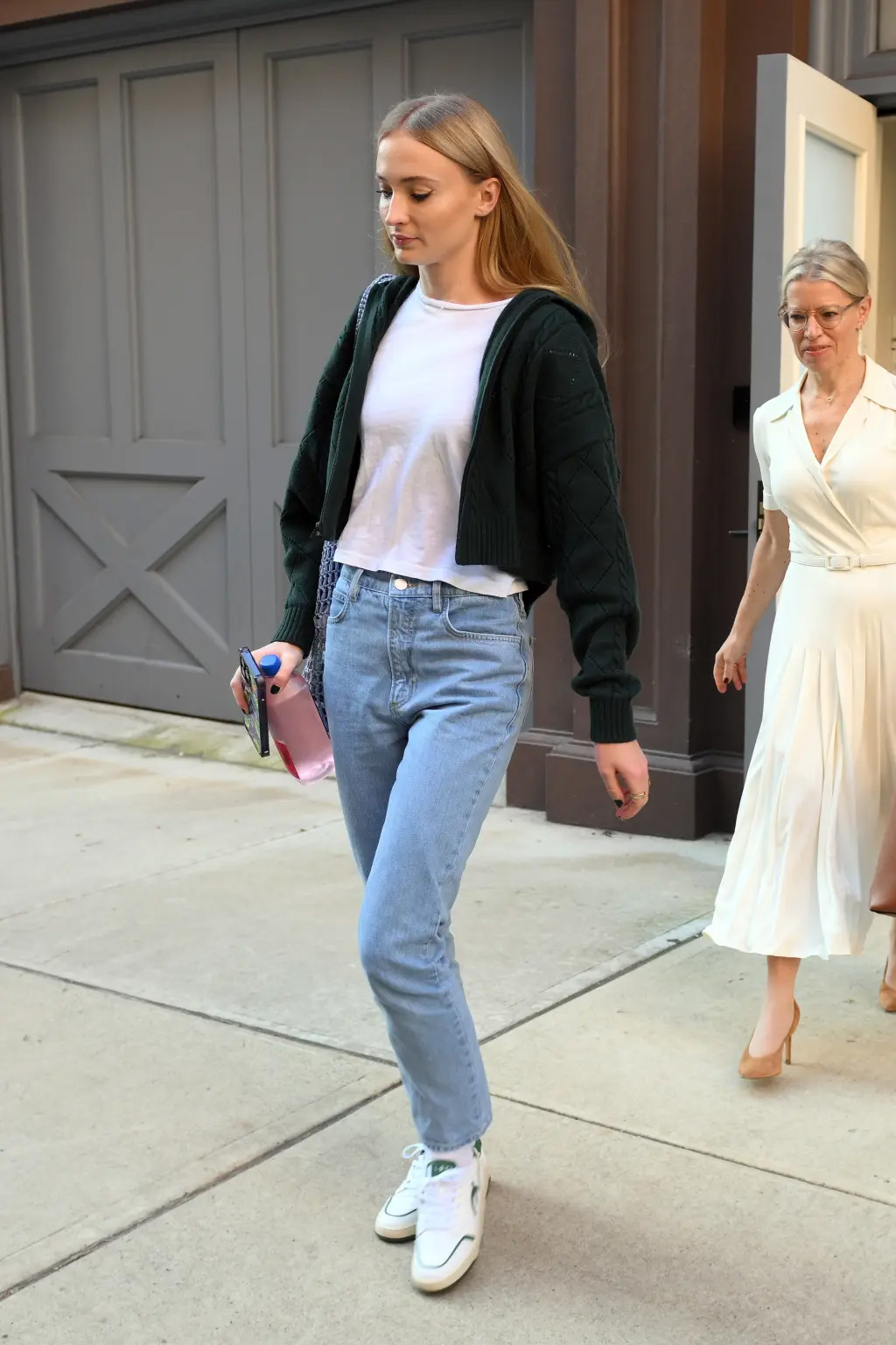 Sophie Turner heading out of the Wilmer Hale office