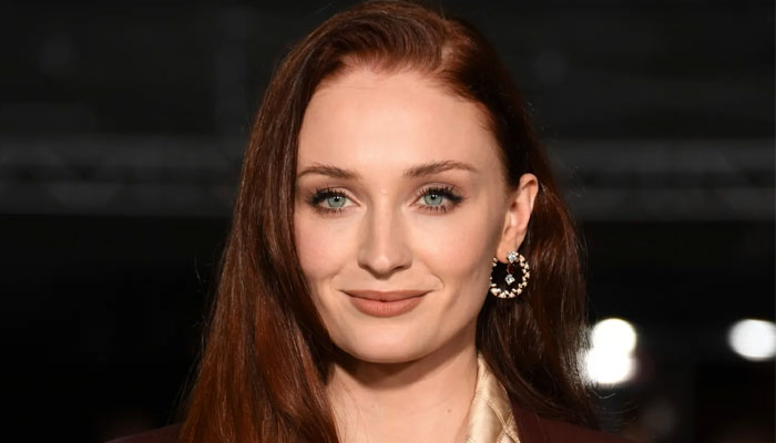 Sophie Turner pack on PDA with English aristocrat amid divorce from Joe Jonas