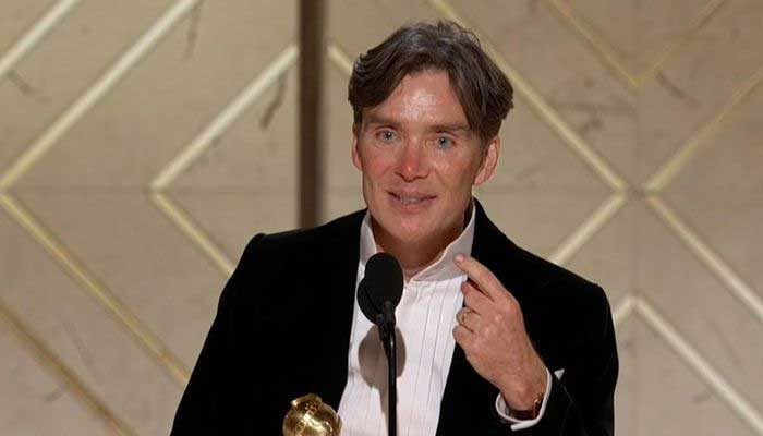 Cillian Murphy dedicates his Golden Globes win to Christopher Nolan