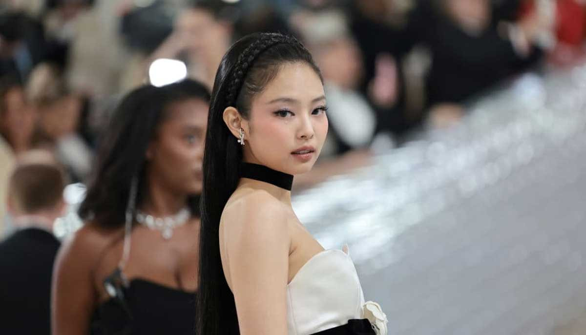 Jennie’s new lyrics spark heated debate online