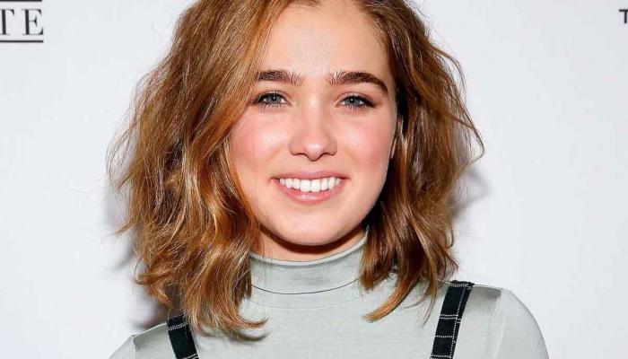 ‘White Lotus’ star Haley Lu Richardson announces poetry book