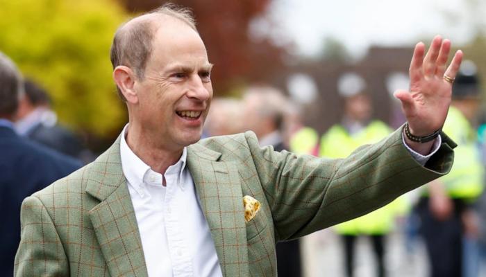 How Prince Edward was offered to be king, and why Queen Elizabeth rejected the idea