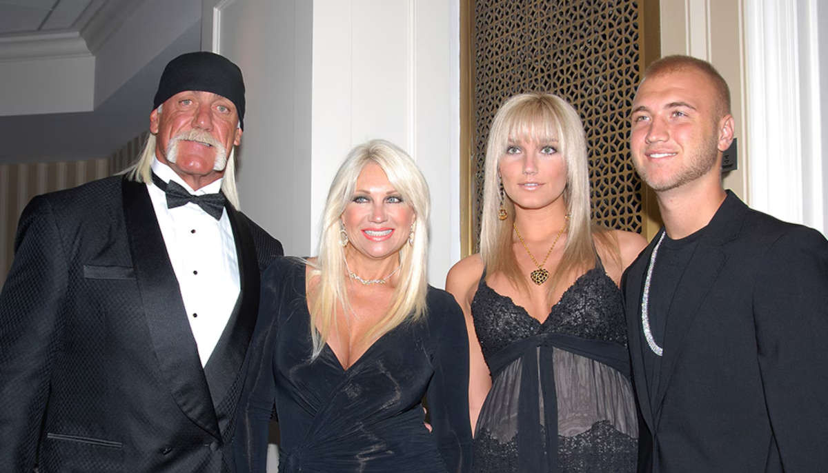 Hulk Hogan reacts to family drama with playful video