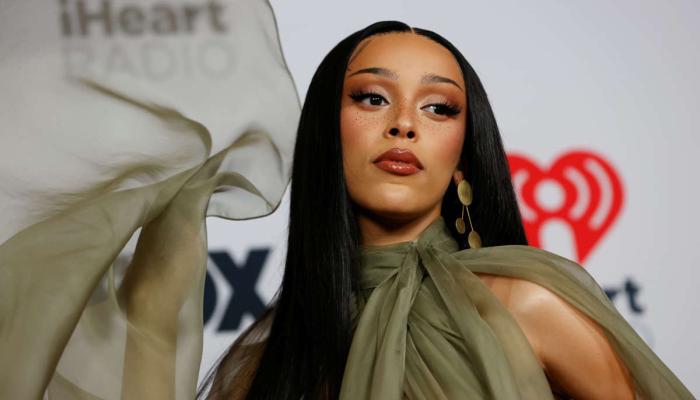 Amala Ratna Zandile Dlamini better known as Doja Cat