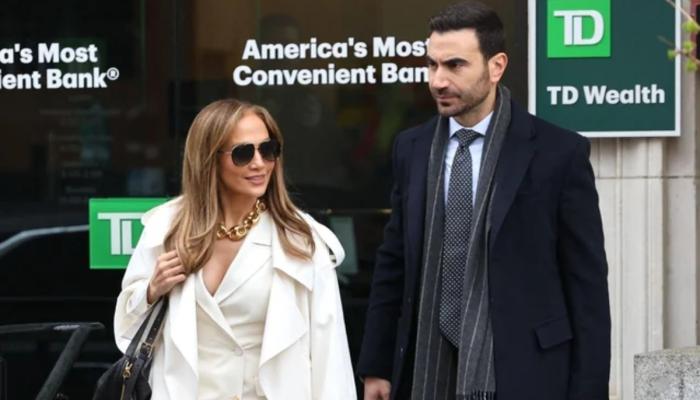 Jennifer Lopez, Brett Goldstein on set chemistry sparks romance rumours