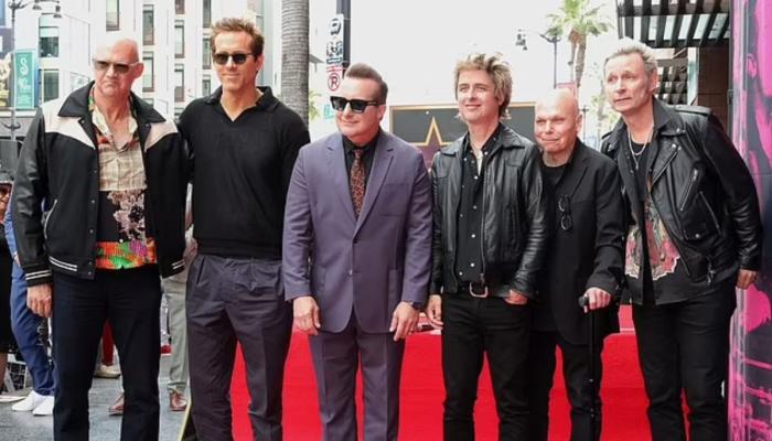 Ryan Reynolds attends Walk of Fame event amid spray tan drama