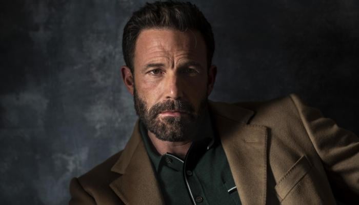 Ben Affleck break into laughter during light-hearted chat about love life