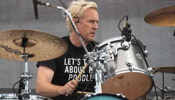 Foo Fighters fire new drummer unexpectedly