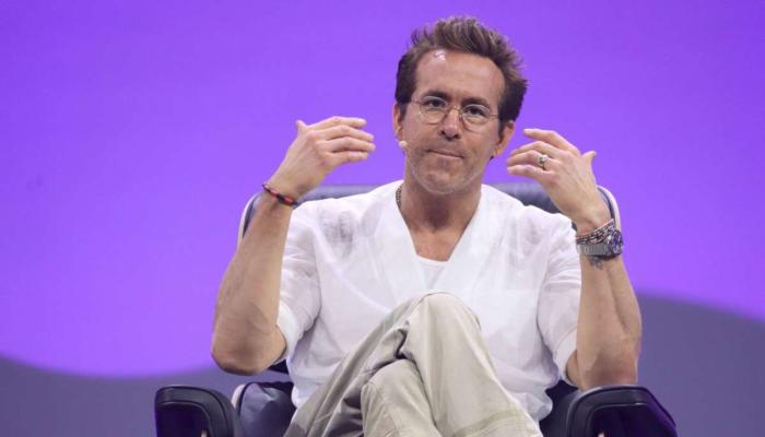 Ryan Reynolds sparks discussion with bold Star War idea