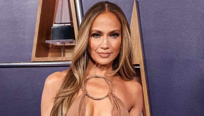 Jennifer Lopez’s flawless look masked a painful reality