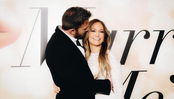 Ben Affleck is adamant to cut ties with Jennifer Lopez