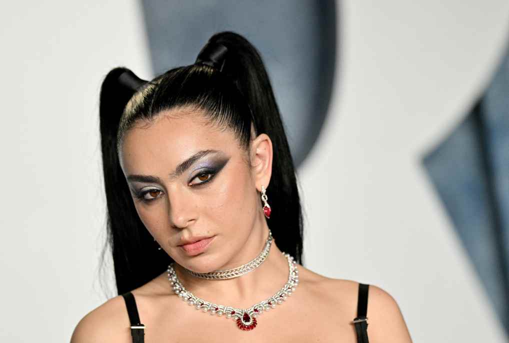 How much was Charli XCX paid to perform at 2025 Glastonbury?
