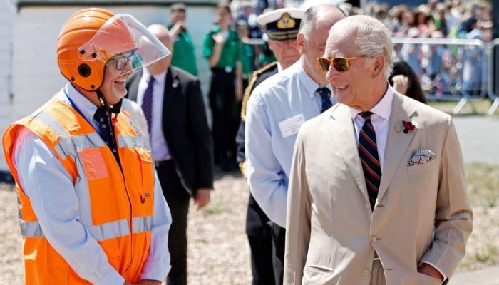 King Charles reacts to heroic RNLI rescue of sinking migrant boat