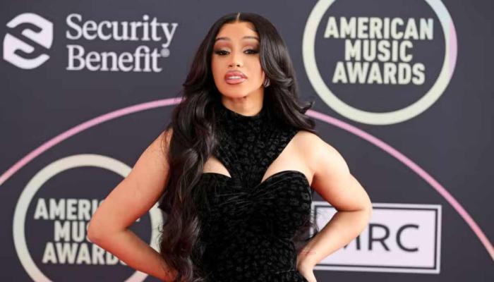 Cardi B reignites pregnancy rumours with baby bump