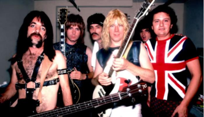 Spinal Tap in 1984 in Chicago, David Kaff standing (far right)