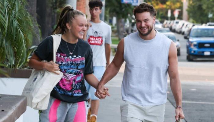 Chris Hughes, Jojo Siwa relationship deepens with major step