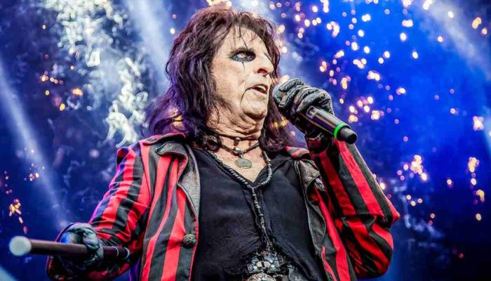 Alice Cooper honours Ozzy Osbourne with emotional on-stage tribute