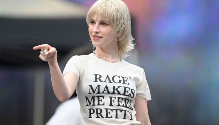 Hayley Williams releases 17 new songs on her website