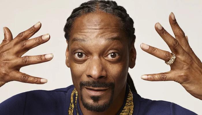 Snoop Dogg makes dramatic plea to Oasis brothers