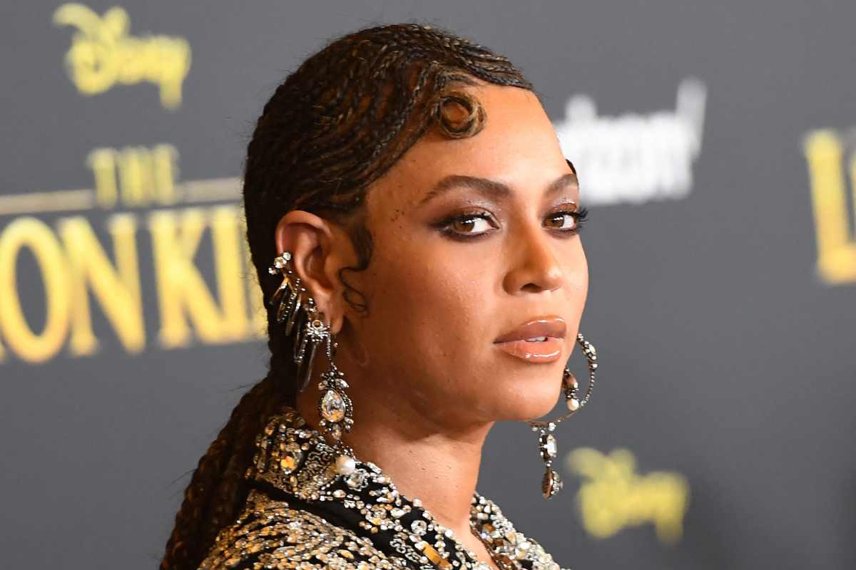 Beyoncé’s father breaks silence on mysterious tour incident