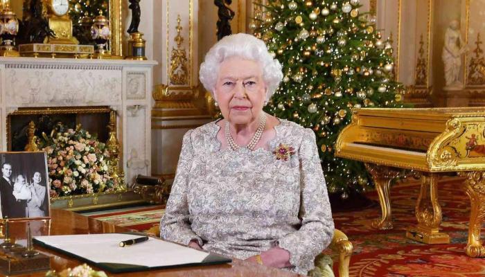 How Queen Elizabeth responded to a haunted bedroom at Sandringham