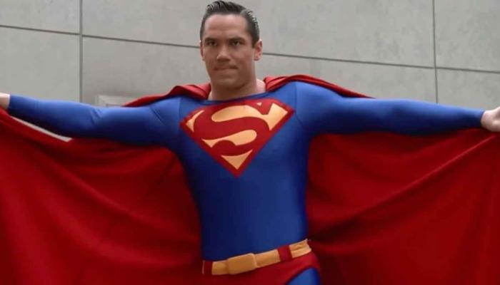 Fans mock ex Superman actor Dean Cain for joining ICE