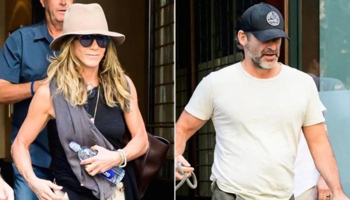 Jennifer Aniston goes public with new beau Jim Curtis in N.Y.C date