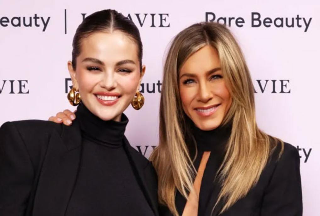 Jennifer Aniston reveals how Selena Gomez helped her