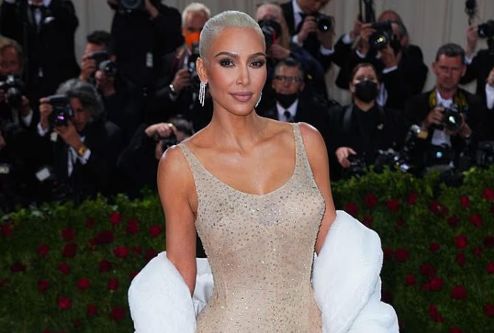 Kim Kardashian rocks new look as she ‘prepares’ for dating life
