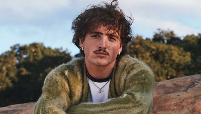 Benson Boone goes viral for bizarre reason amid world tour