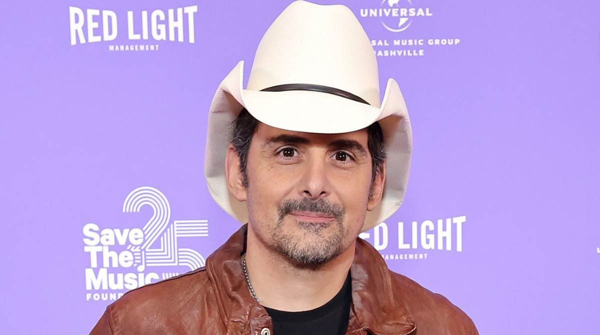 Brad Paisley to join hands with Hallmark for holiday magic