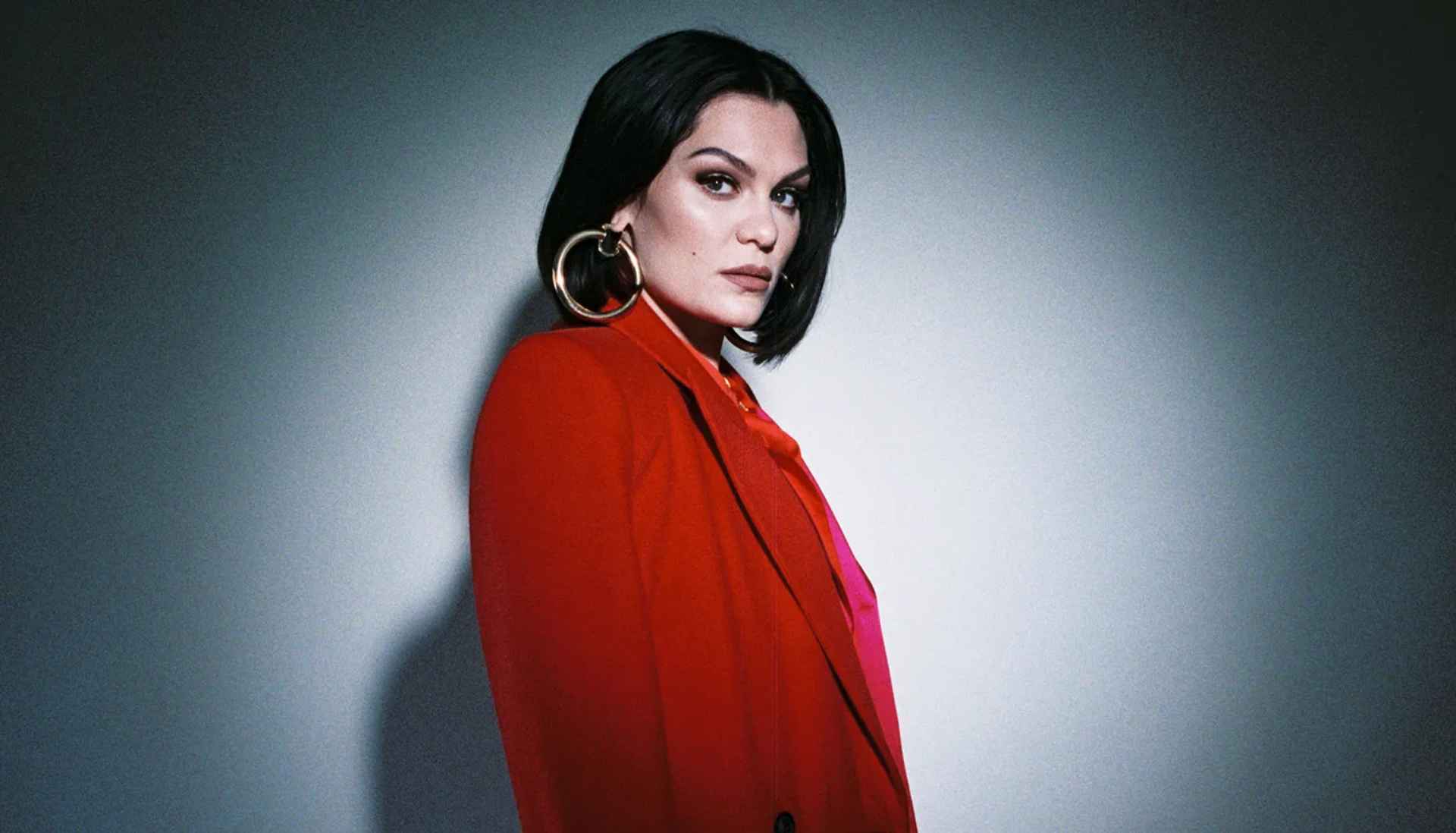 Jessie J prepares for first big event after cancer surgery