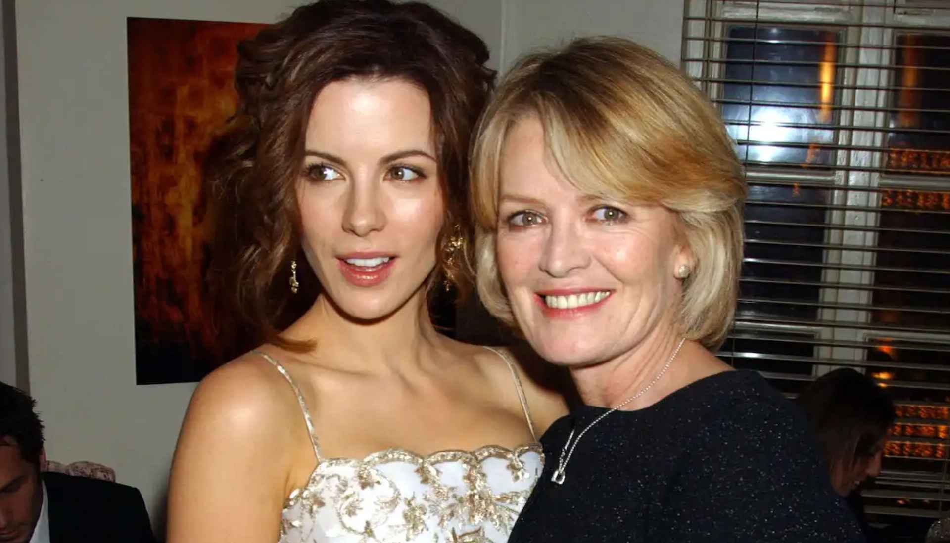 Kate Beckinsale celebrates late mother’s life